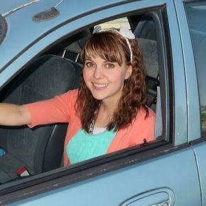 Meet your Posher, Cara